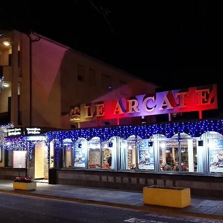 Le Arcate Hotel ปรายาอามาเร ภายนอก รูปภาพ